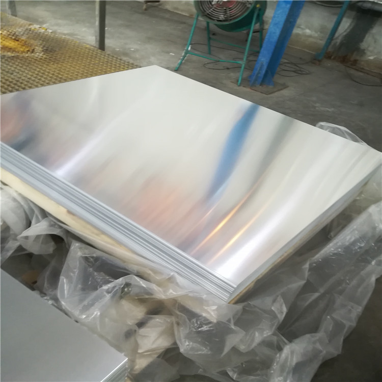 2000mm Aluminium Geschilderde Plaat 1100 6063 van het Kleurenblad voor Bouwmaterialen